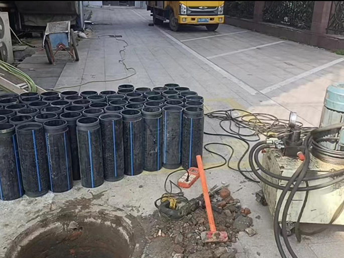 蜀山PE置换管厂家 DN315置换管 非开挖管短管置换