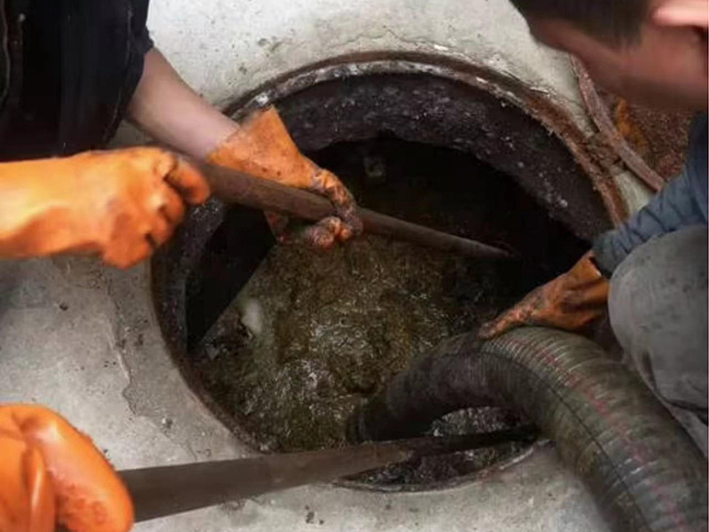 蜀山清理化粪池时如何避免沼气的危害?